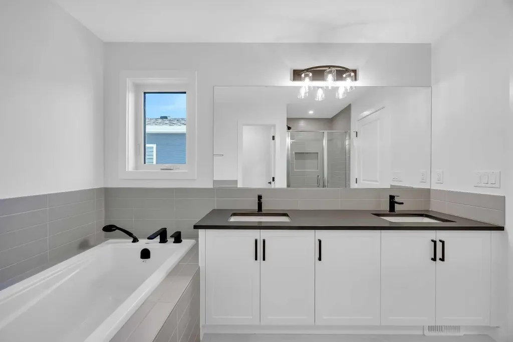 14 Versant Path SW Calgary AB T2Y 0Z5