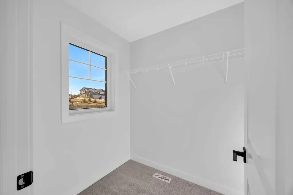 14 Versant Path SW Calgary AB T2Y 0Z5