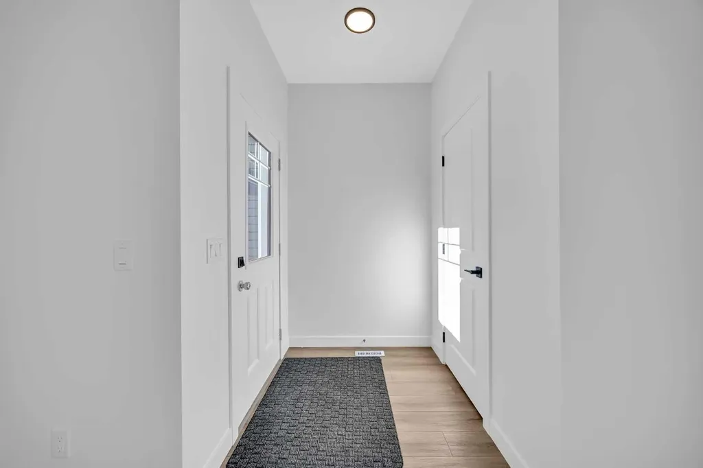 14 Versant Path SW Calgary AB T2Y 0Z5