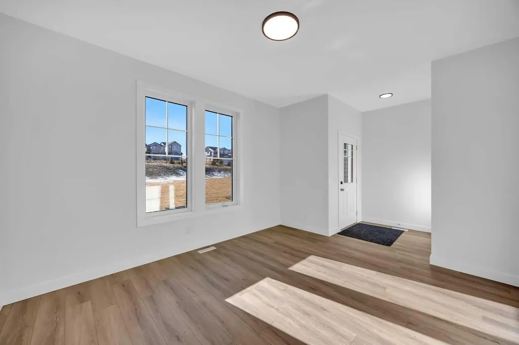14 Versant Path SW Calgary AB T2Y 0Z5