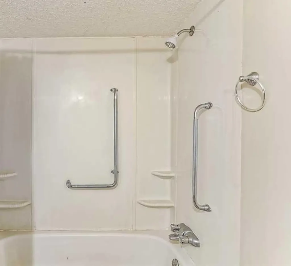 2508 17 Street SW Calgary AB T2T 4M8