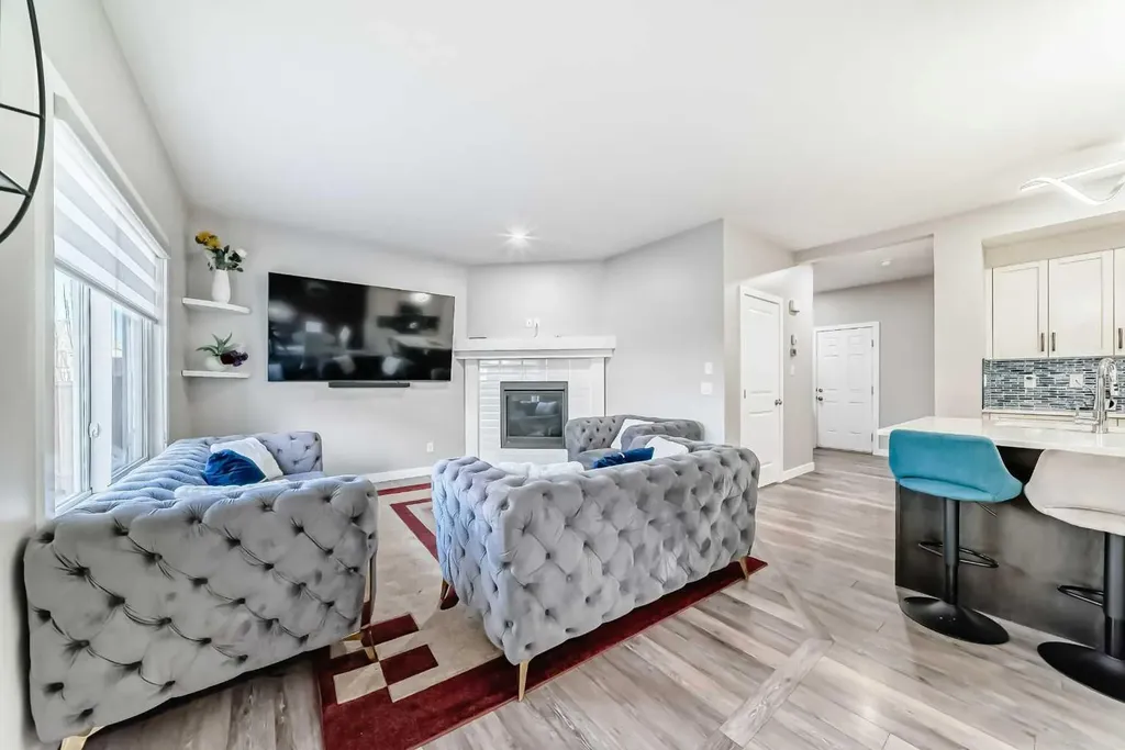 199 Kinniburgh Road Chestermere AB T1X 0T8