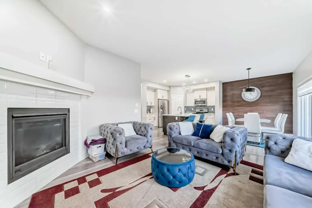 199 Kinniburgh Road Chestermere AB T1X 0T8