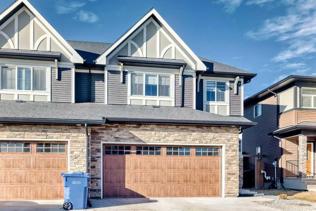 199 Kinniburgh Road Chestermere AB T1X 0T8