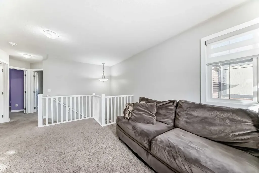 199 Kinniburgh Road Chestermere AB T1X 0T8