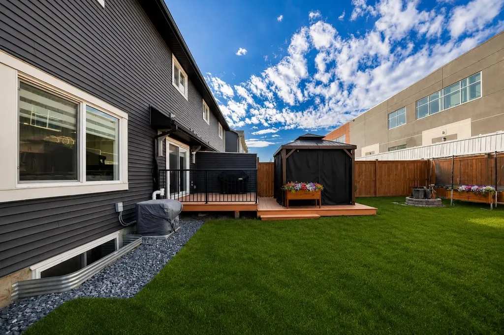 199 Kinniburgh Road Chestermere AB T1X 0T8