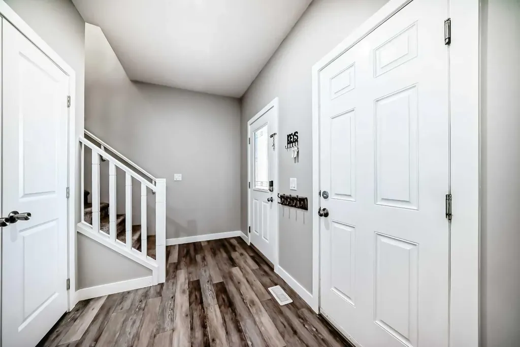 199 Kinniburgh Road Chestermere AB T1X 0T8