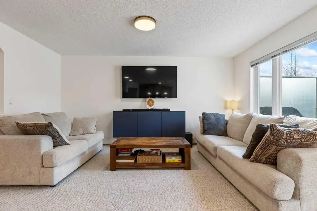 921 Cranston Drive SE Calgary AB T3M 1E3