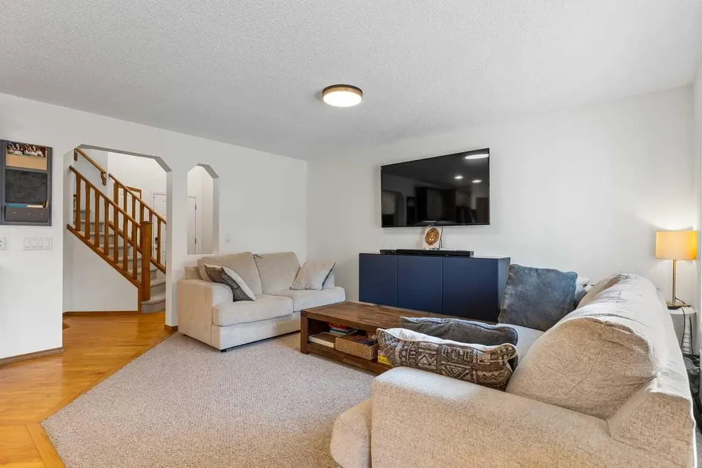 921 Cranston Drive SE Calgary AB T3M 1E3