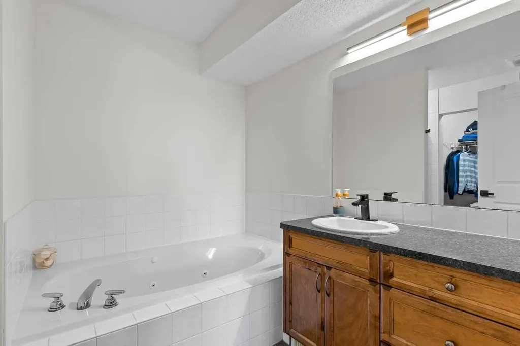921 Cranston Drive SE Calgary AB T3M 1E3