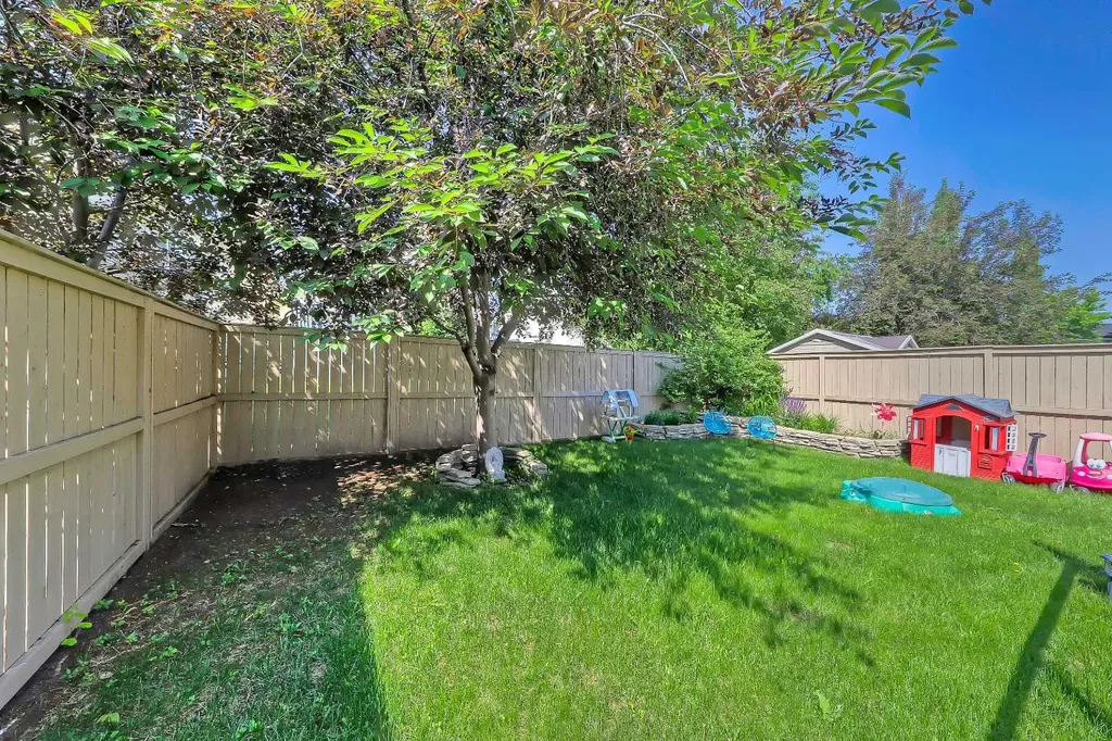 921 Cranston Drive SE Calgary AB T3M 1E3