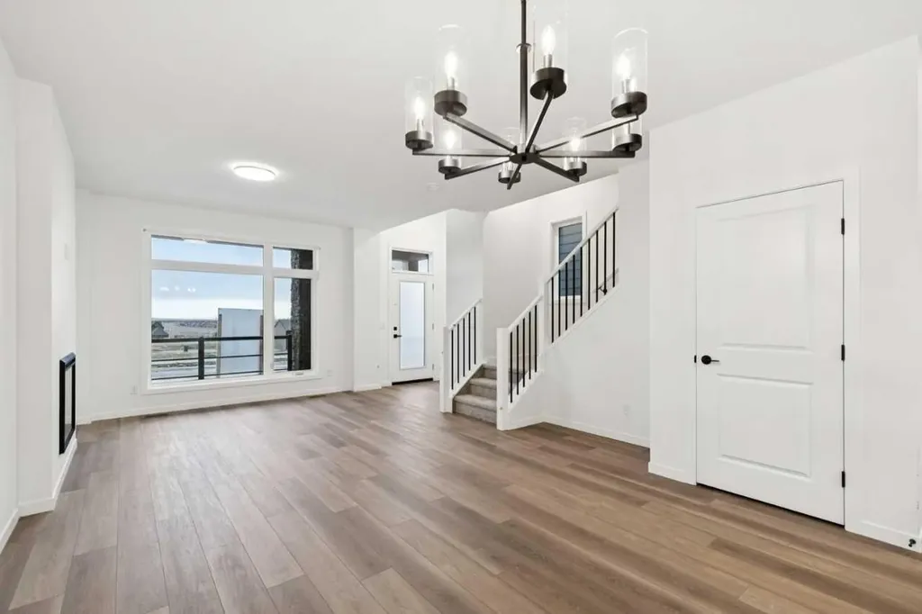 28 Bluerock Terrace SW Calgary AB T2Y0V8