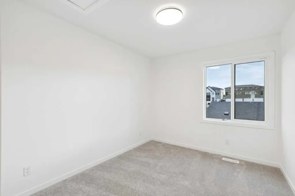 28 Bluerock Terrace SW Calgary AB T2Y0V8