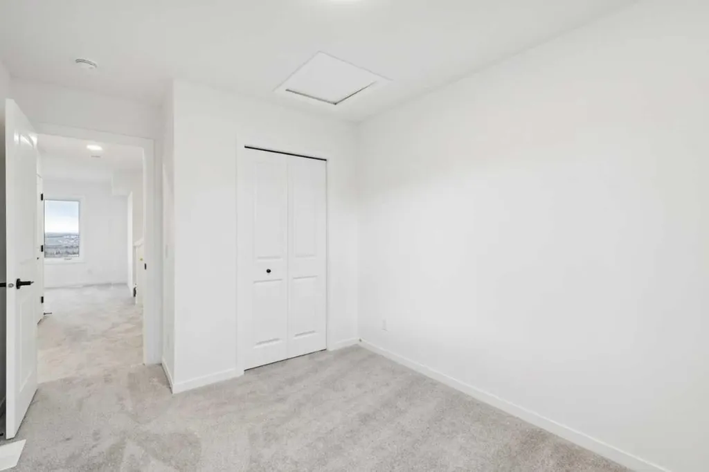 28 Bluerock Terrace SW Calgary AB T2Y0V8