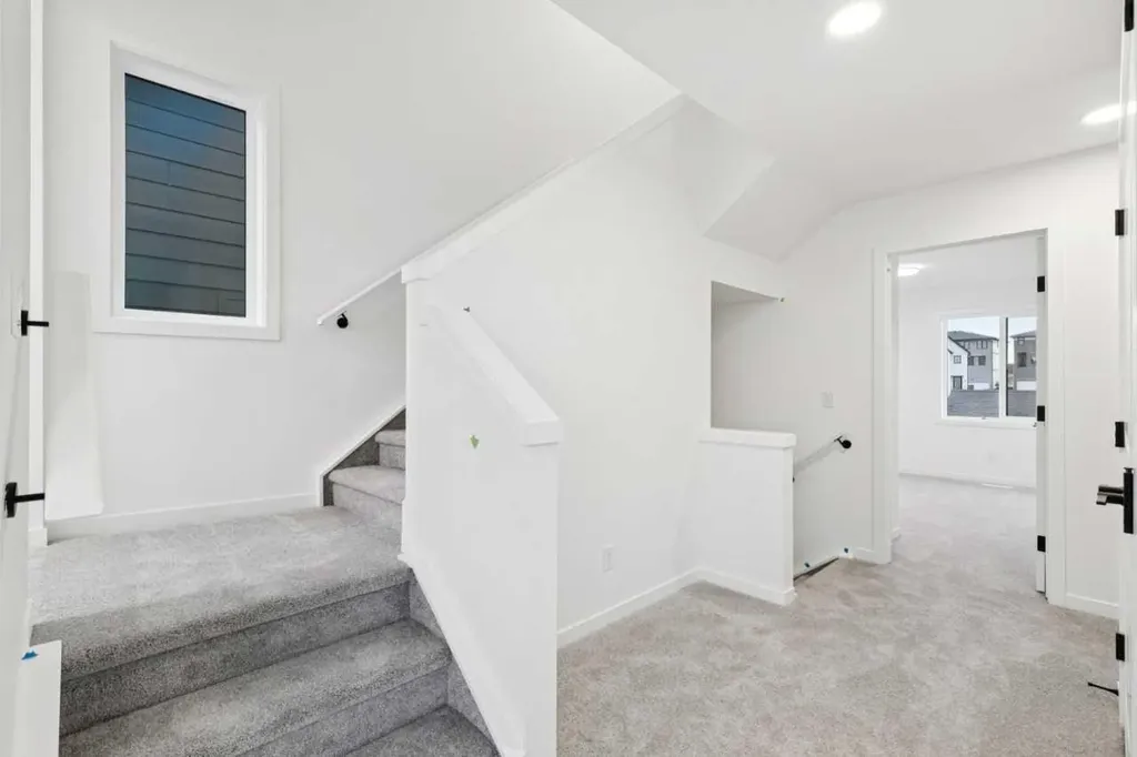 28 Bluerock Terrace SW Calgary AB T2Y0V8
