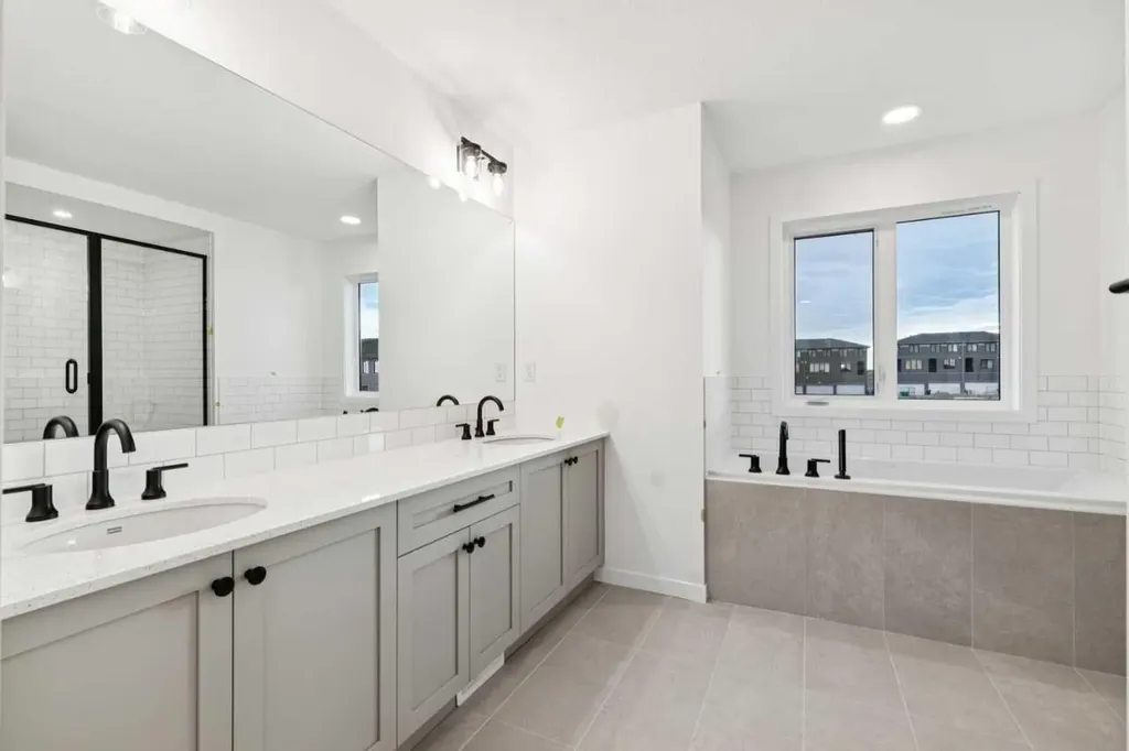 28 Bluerock Terrace SW Calgary AB T2Y0V8
