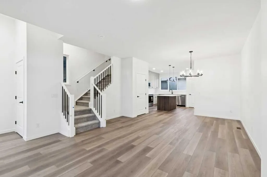 28 Bluerock Terrace SW Calgary AB T2Y0V8