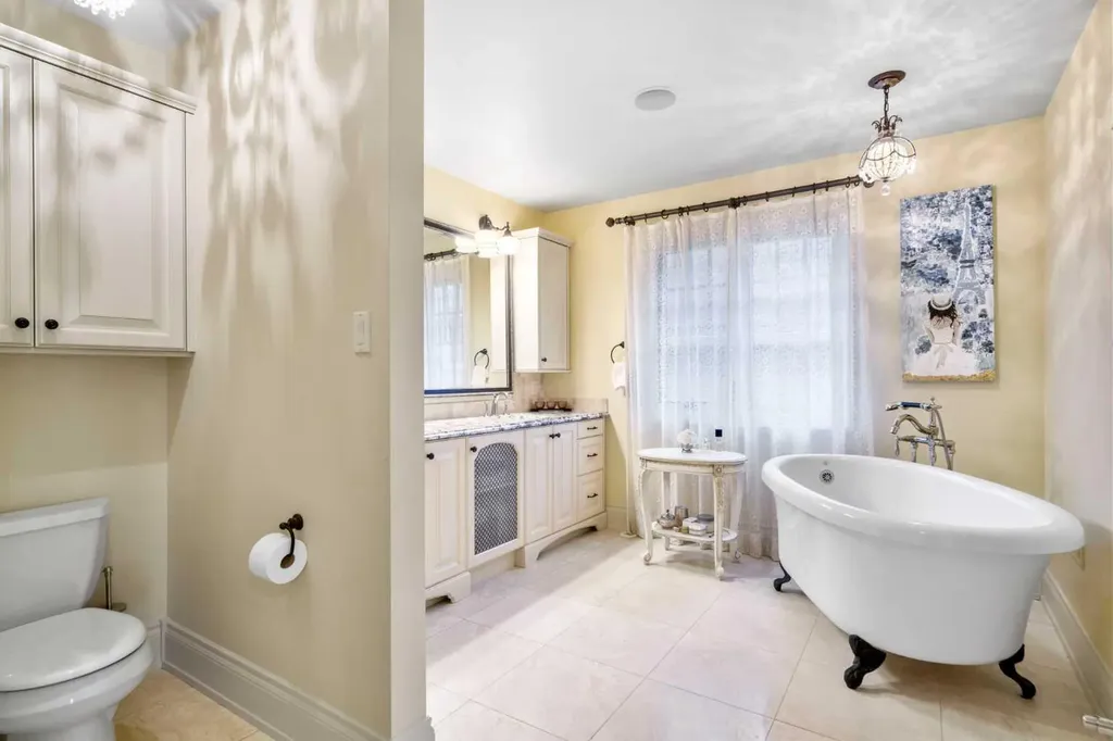 2905 Carleton Street SW Calgary AB T2T 3L1
