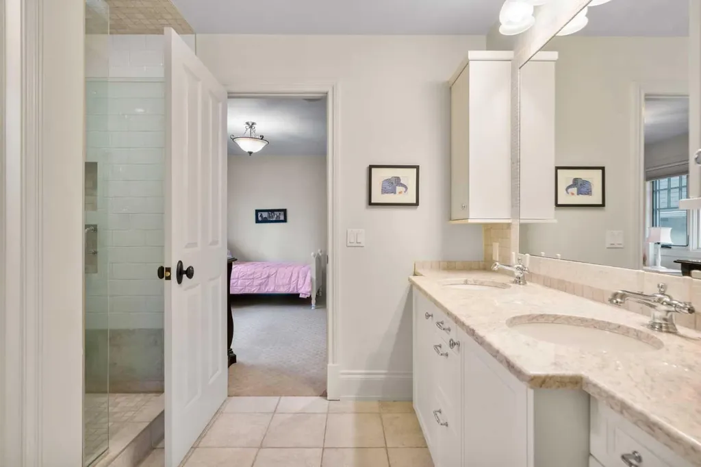 2905 Carleton Street SW Calgary AB T2T 3L1