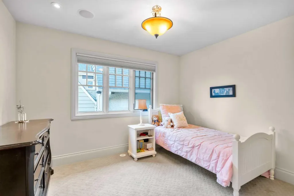 2905 Carleton Street SW Calgary AB T2T 3L1