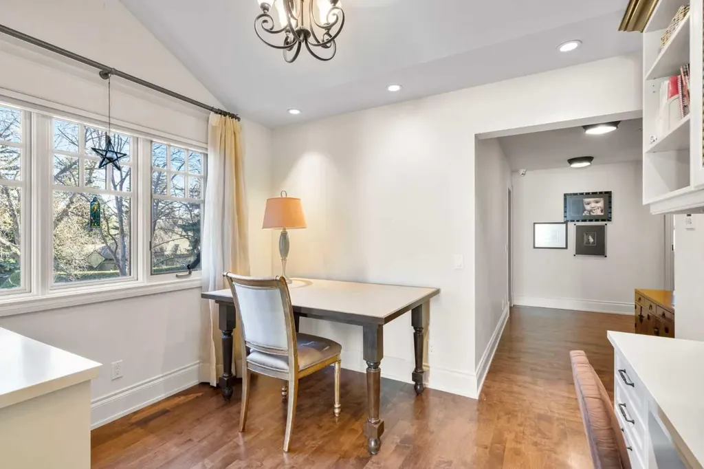 2905 Carleton Street SW Calgary AB T2T 3L1