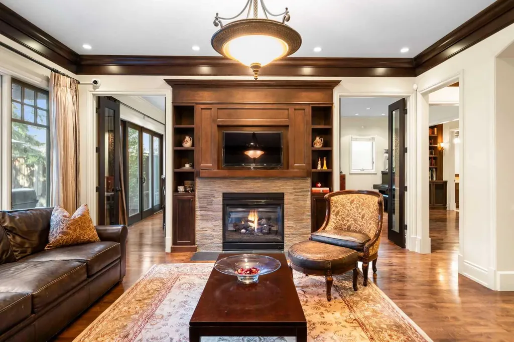 2905 Carleton Street SW Calgary AB T2T 3L1
