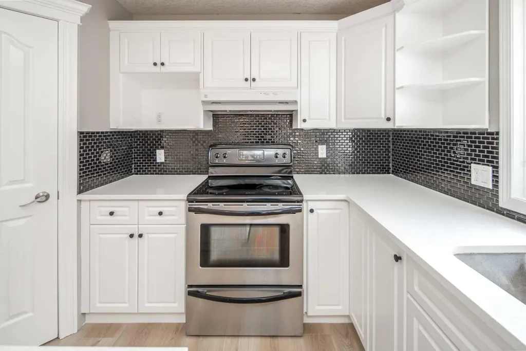 79 Hamptons Heights NW Calgary AB T3A 5W1