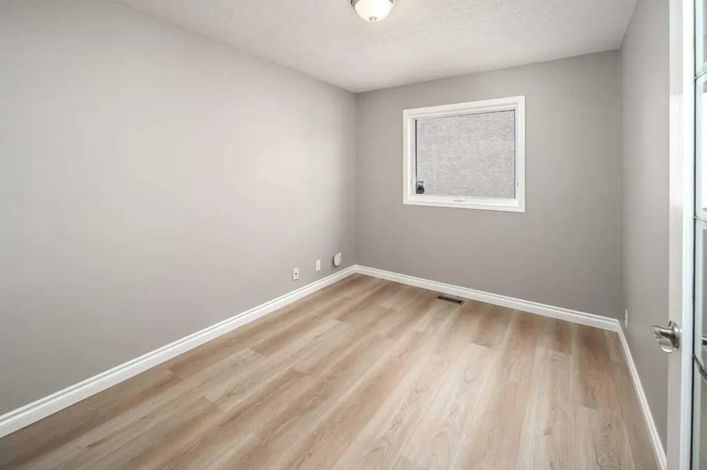 79 Hamptons Heights NW Calgary AB T3A 5W1