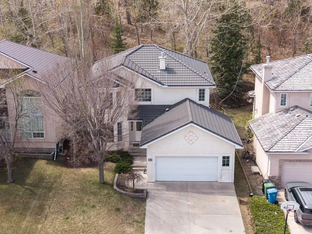 79 Hamptons Heights NW Calgary AB T3A 5W1