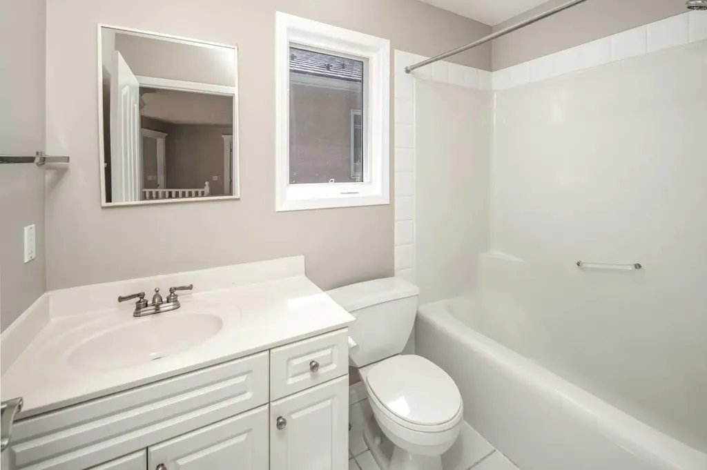 79 Hamptons Heights NW Calgary AB T3A 5W1