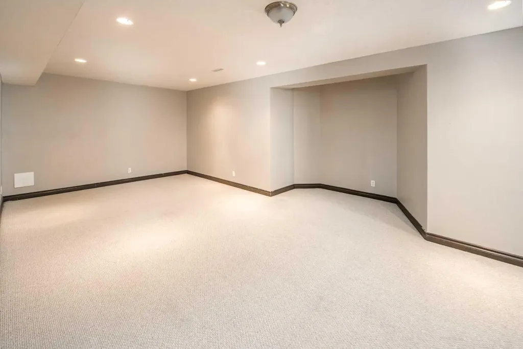 79 Hamptons Heights NW Calgary AB T3A 5W1