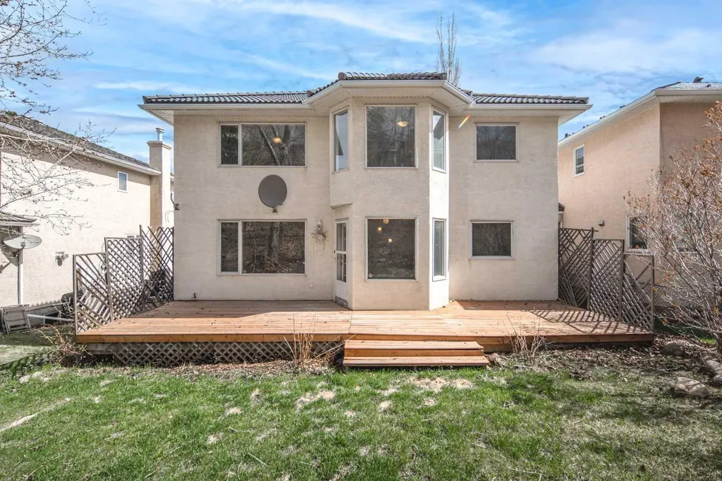 79 Hamptons Heights NW Calgary AB T3A 5W1