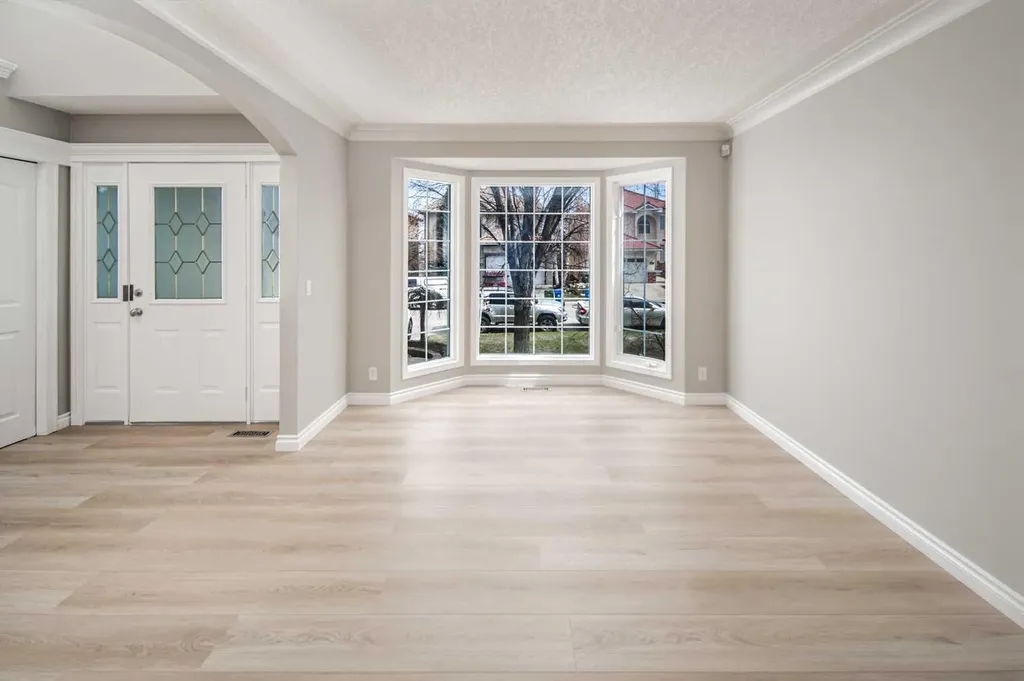 79 Hamptons Heights NW Calgary AB T3A 5W1
