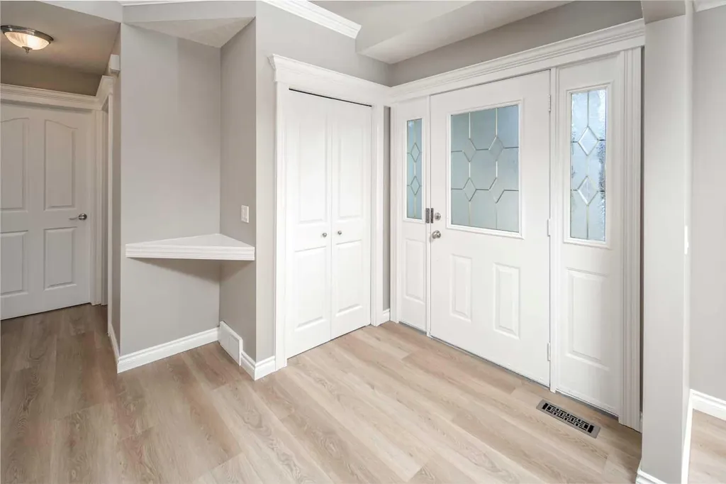 79 Hamptons Heights NW Calgary AB T3A 5W1