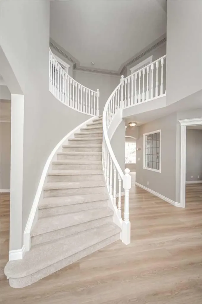 79 Hamptons Heights NW Calgary AB T3A 5W1