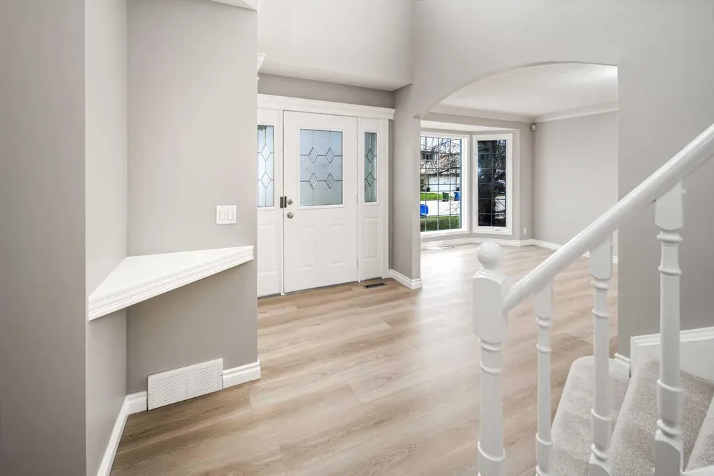 79 Hamptons Heights NW Calgary AB T3A 5W1
