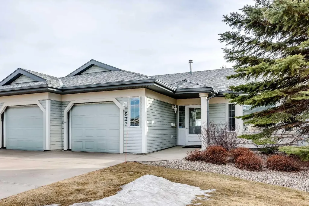 537 Epiphany Bay Rural Rocky View County AB T1X1G6