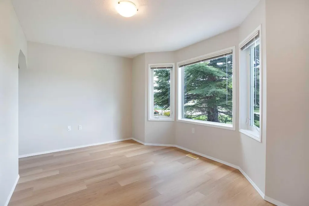 537 Epiphany Bay Rural Rocky View County AB T1X1G6
