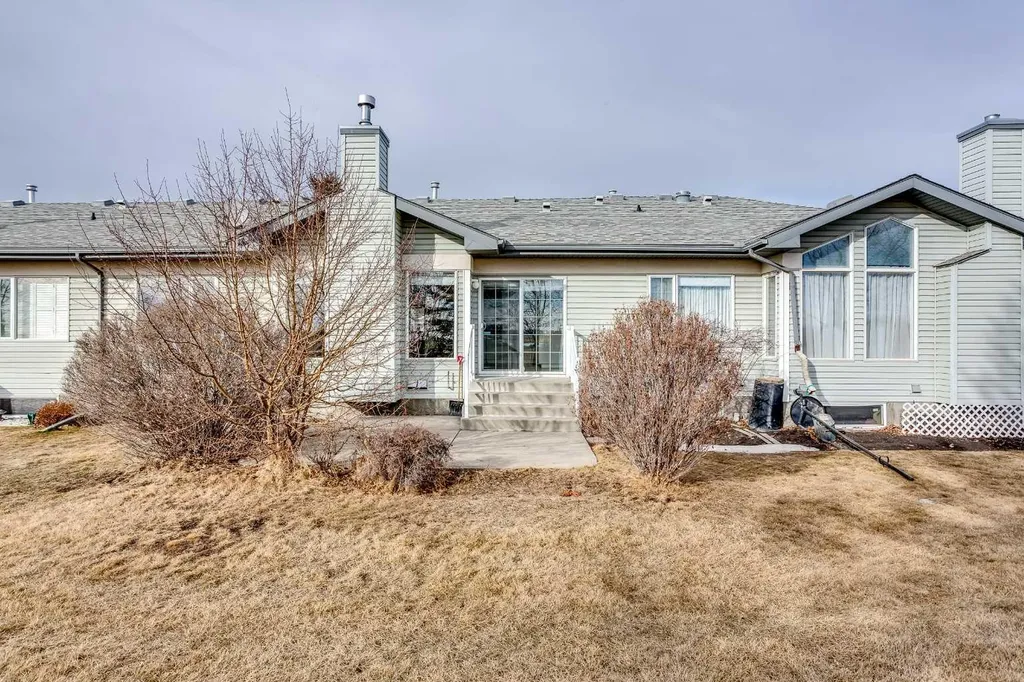 537 Epiphany Bay Rural Rocky View County AB T1X1G6