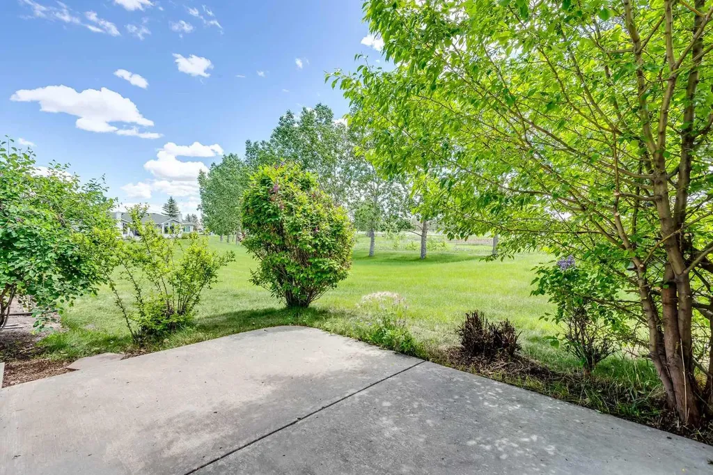 537 Epiphany Bay Rural Rocky View County AB T1X1G6