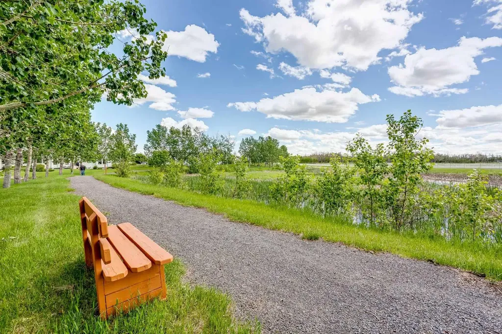537 Epiphany Bay Rural Rocky View County AB T1X1G6