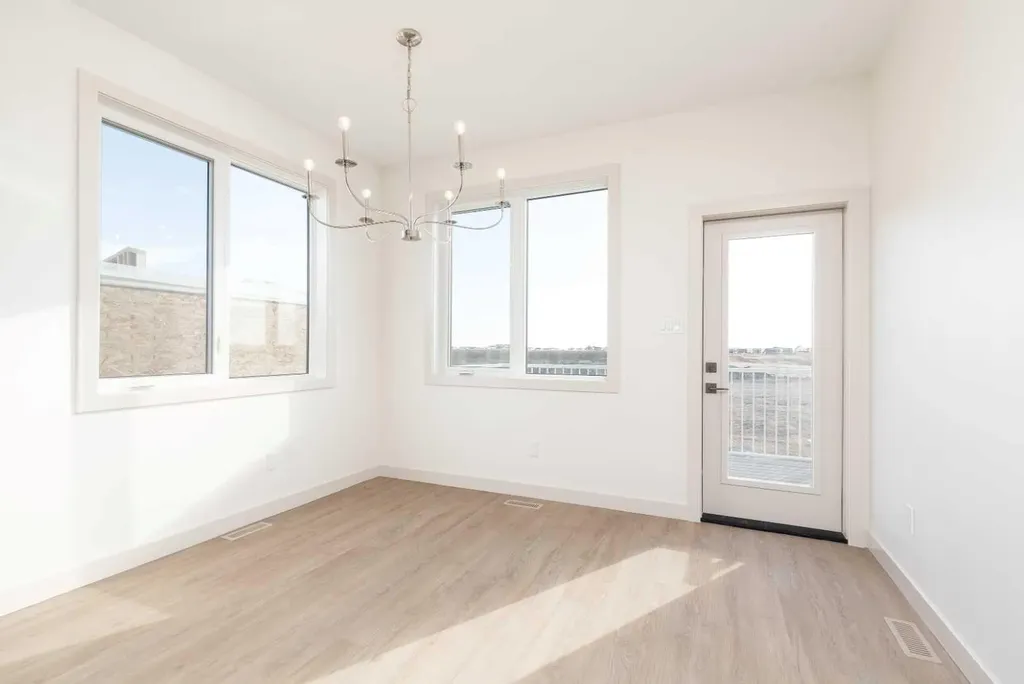 566 Malahat Green W Lethbridge AB T1J 5H1