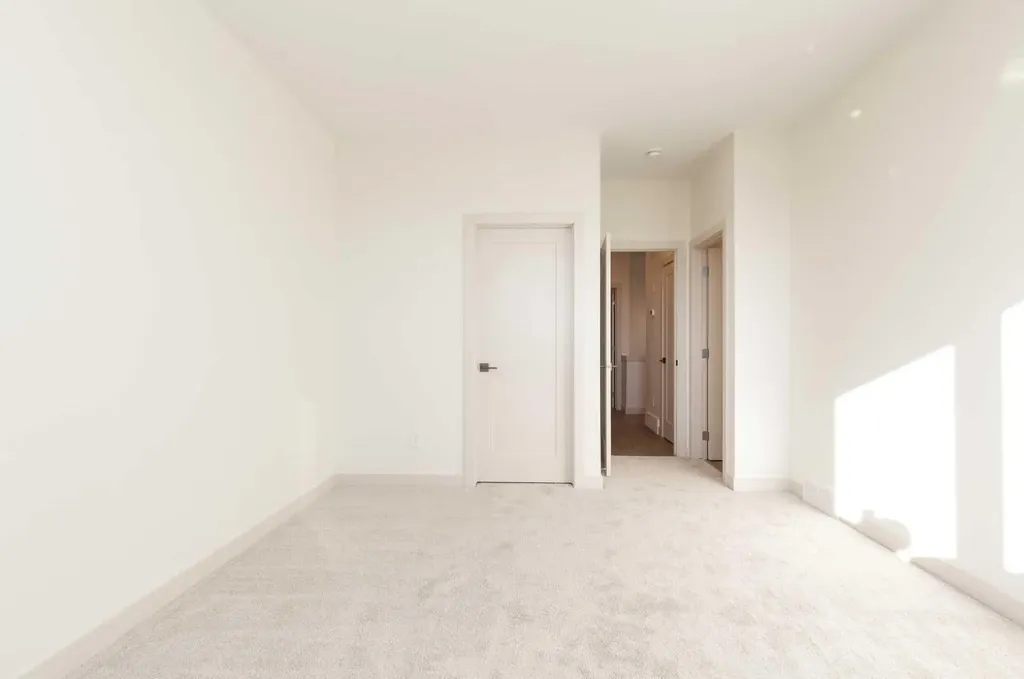 566 Malahat Green W Lethbridge AB T1J 5H1