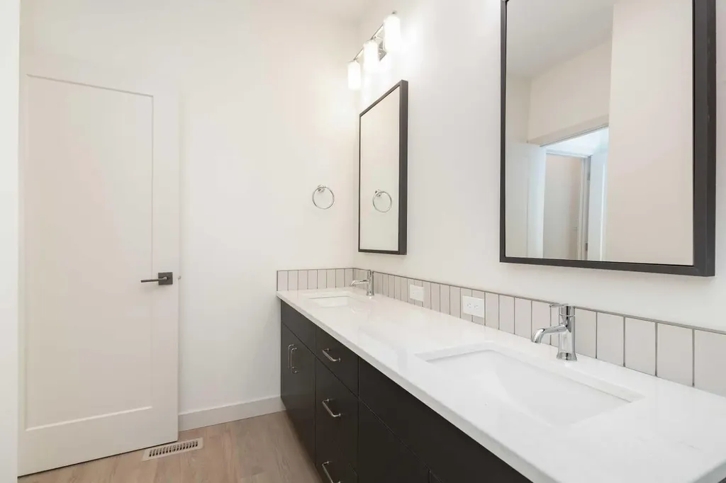 566 Malahat Green W Lethbridge AB T1J 5H1