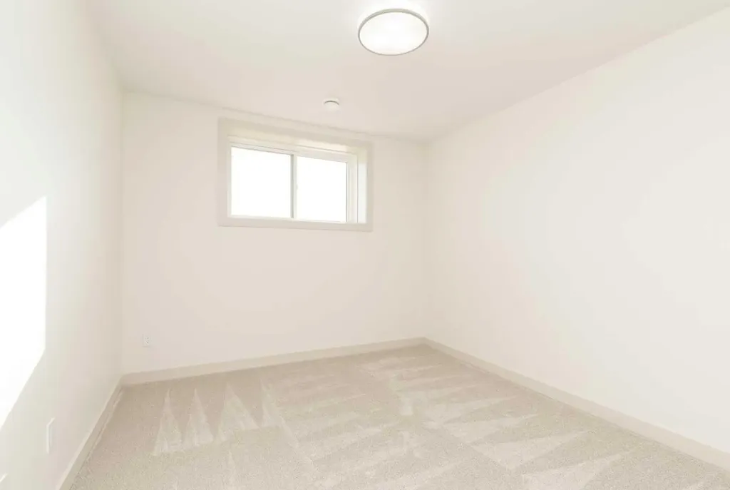 566 Malahat Green W Lethbridge AB T1J 5H1