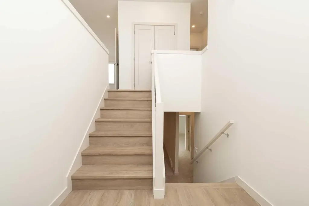 566 Malahat Green W Lethbridge AB T1J 5H1