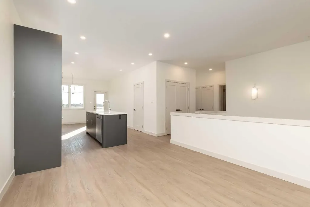 566 Malahat Green W Lethbridge AB T1J 5H1