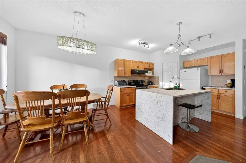 34 Saddlecrest Crescent NE Calgary AB t3j0c6