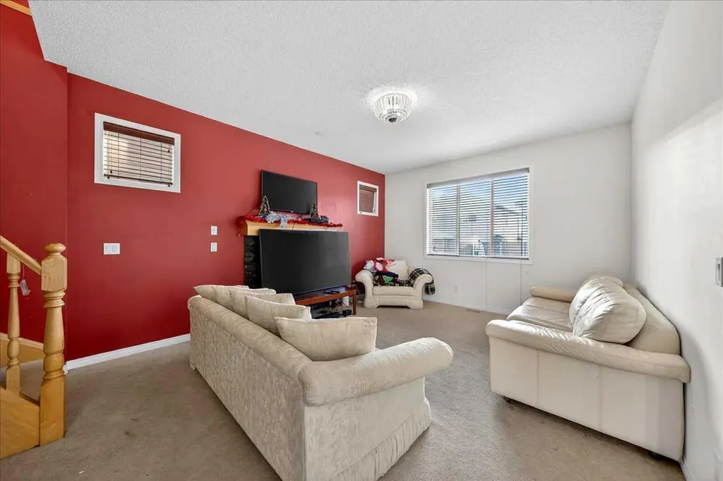 34 Saddlecrest Crescent NE Calgary AB t3j0c6