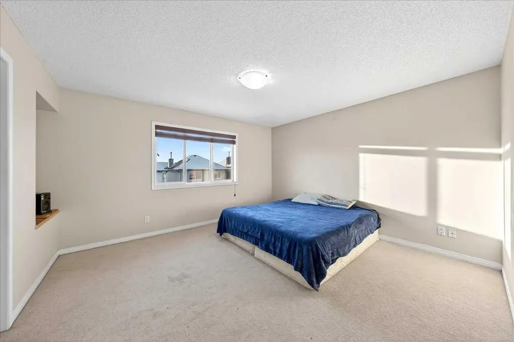 34 Saddlecrest Crescent NE Calgary AB t3j0c6